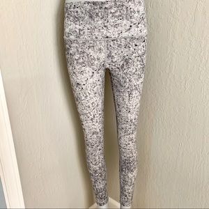 LULULEMON High Times Gray/White Tights Leggings 4